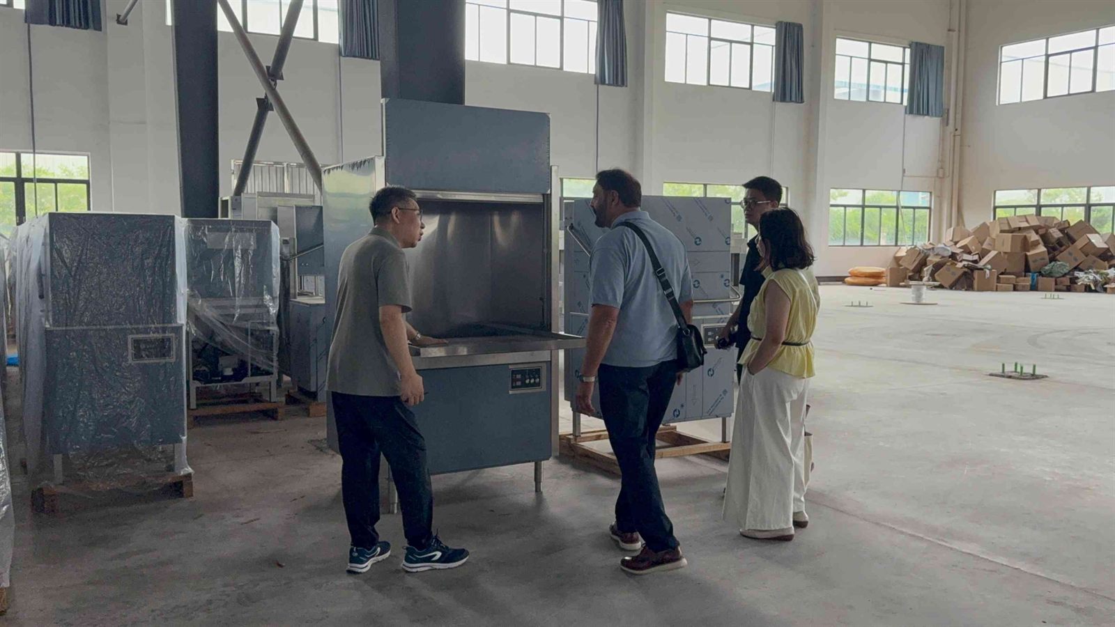 POTWASHER CE-UWL installed with an overhead exhaust duct, inspected at the factory before shipment